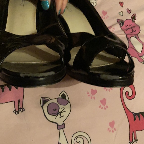 Apt. 9 - Size 8 Black High Heels - Picture 2 of 7